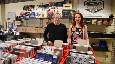 Hoorn krijgt nieuwe platenzaak: ’Vinyl is een vijfgangenmenu’.